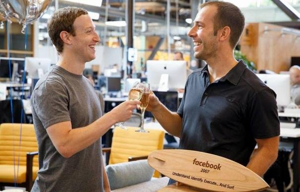 Javier Oliván with Zuckerberg
