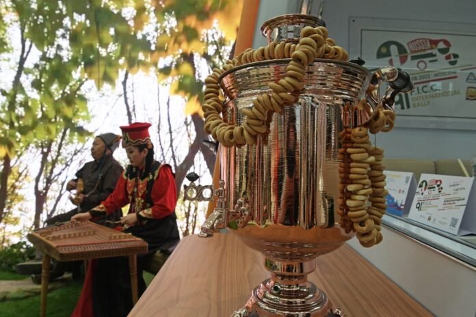 Huanqiu Shibao newspaper called the Russian samovar a symbol of family warmth and comfort around the world KXan 36 Daily News

