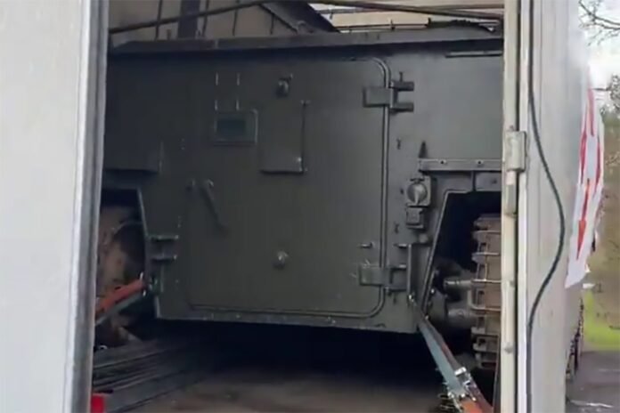 Military whistleblower: Ukrainian Armed Forces transport military equipment in postal trucks KXan 36 Daily News


