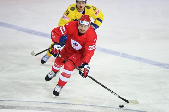 Defender Orlov signed a contract with “Carolina” KXan 36 Daily News

