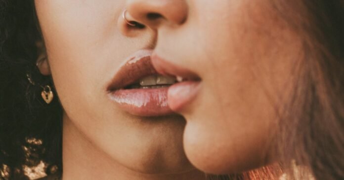  Lip contour with fillers.  All you need to know


