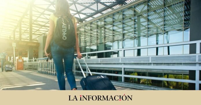 How to claim for a lost bag at the airport and get compensation

