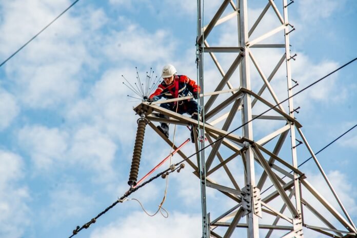 Rosseti Tyumen repaired 835 km of power lines in the Tyumen macroregion in six months KXan 36 Daily News

