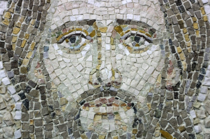 The artist created an icon from fragments of frescoes from a flooded temple - Rossiyskaya Gazeta

