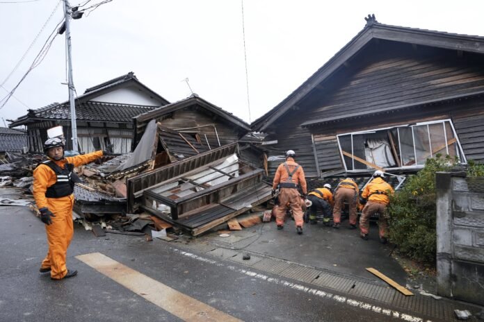 NHK: Japanese earthquake victims hang posters asking for help - Rossiyskaya Gazeta

