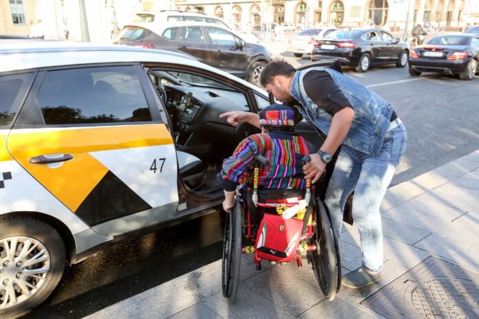MADI will strengthen control over the conditions of transportation of disabled people by taxi - Rossiyskaya Gazeta

