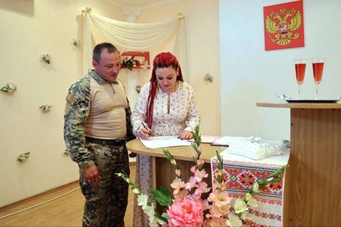 The heroine of the RG article, who volunteered for the Northern Military District, got married in Donetsk - Rossiyskaya Gazeta

