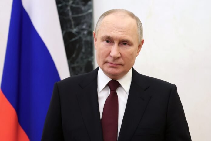 Putin congratulates employees and veterans of Russian investigative bodies on the occasion of the holiday - Rossiyskaya Gazeta

