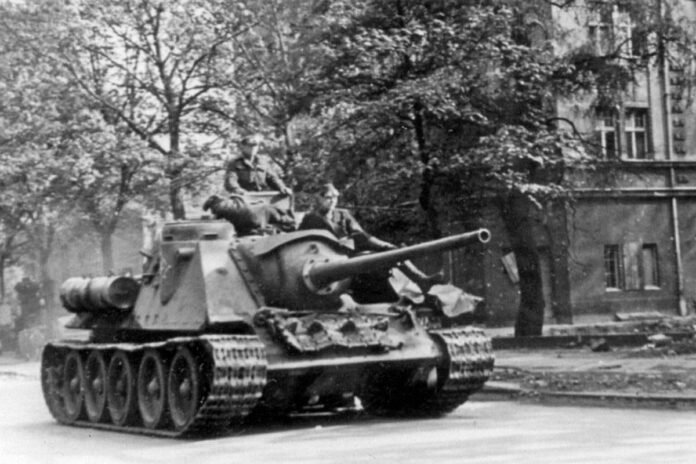 The nightmare of German tank crews: 80 years ago the SU-100 was put into service - Rodina


