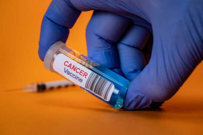 Kaprin said when the first phase of cancer vaccine trials will begin - Rossiyskaya Gazeta

