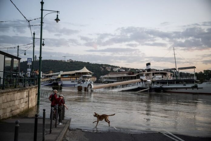 The biggest flood in 11 years is expected to peak in Budapest on Saturday - Rossiyskaya Gazeta

