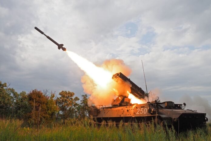 During the approach to Belgorod, the air defense system shot down several air targets - Rossiyskaya Gazeta

